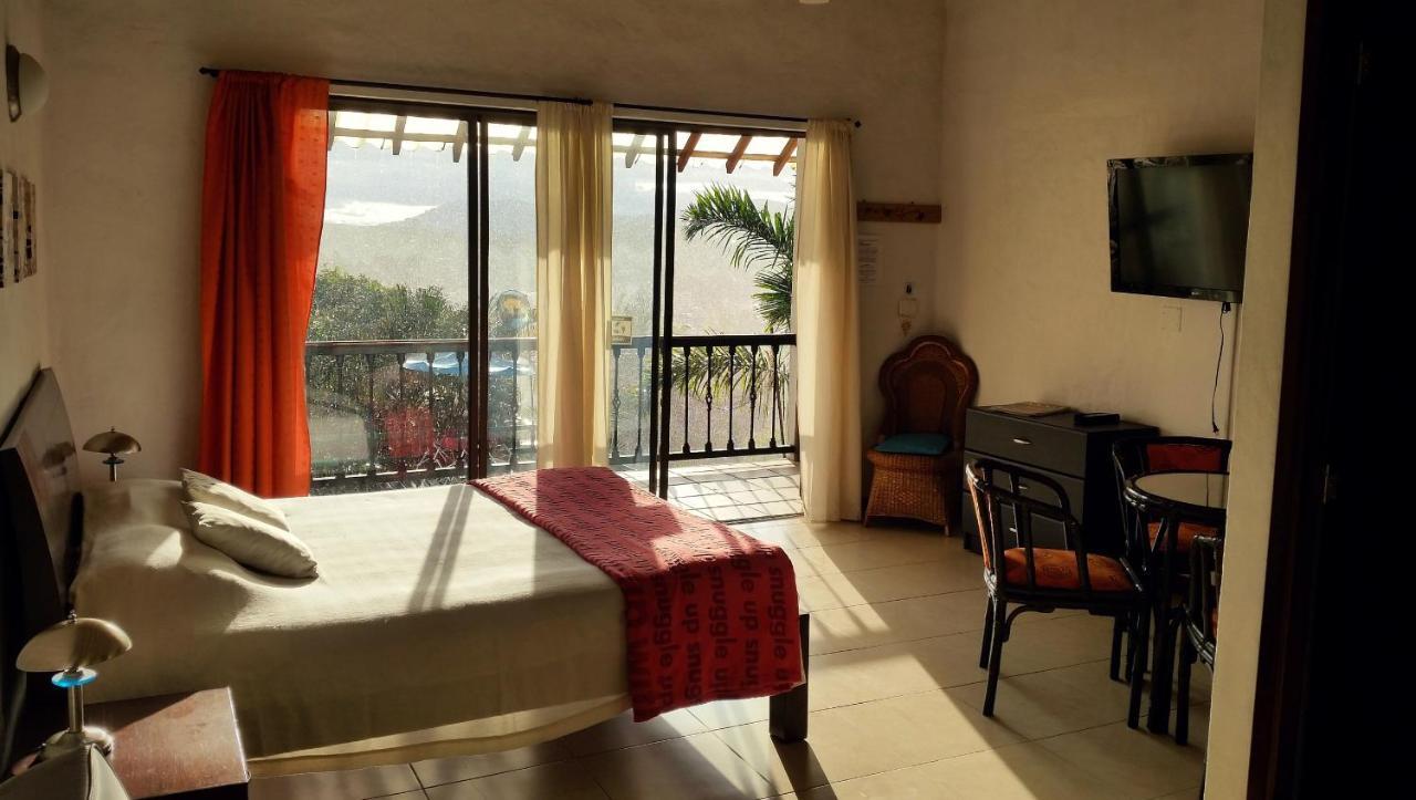 Hotel Faroazul Rnt12633 Santa Rosa de Cabal Dış mekan fotoğraf
