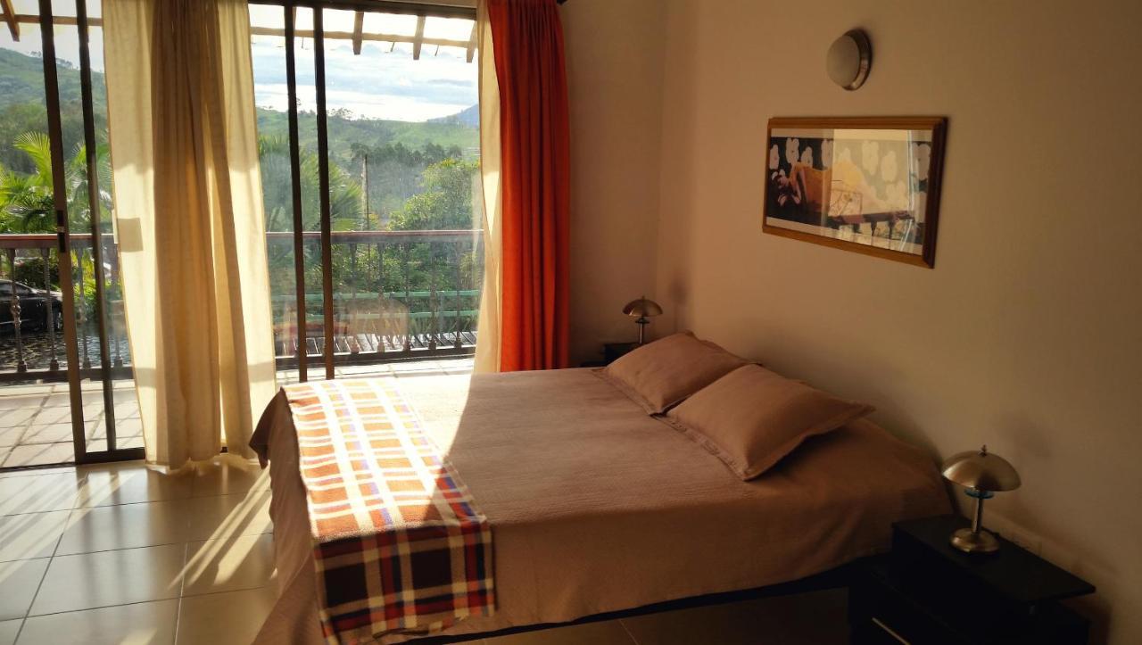 Hotel Faroazul Rnt12633 Santa Rosa de Cabal Dış mekan fotoğraf