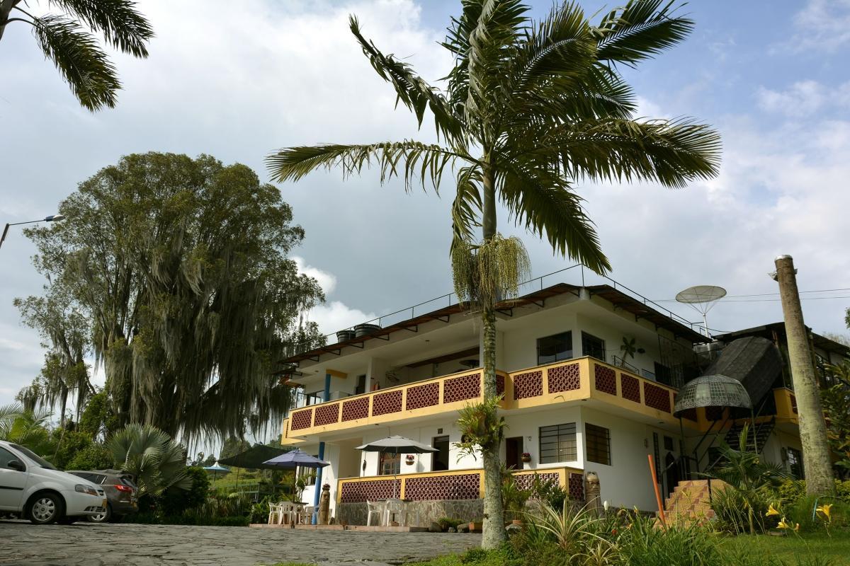 Hotel Faroazul Rnt12633 Santa Rosa de Cabal Dış mekan fotoğraf